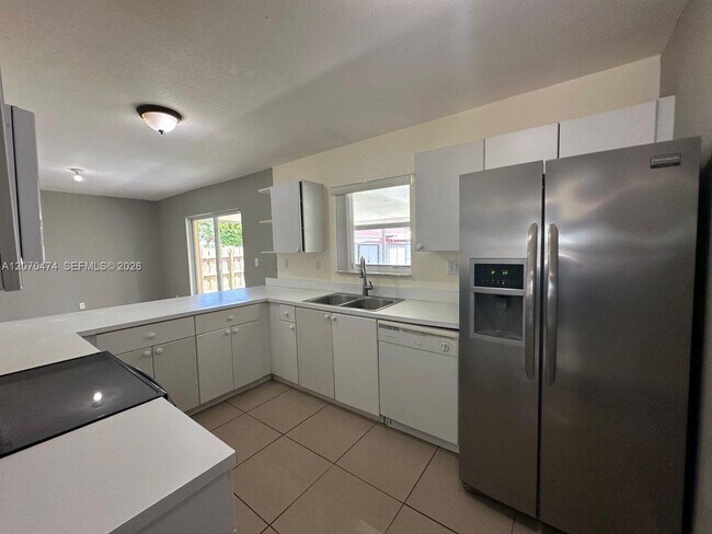 Building Photo - 14152 SW 288th Terrace