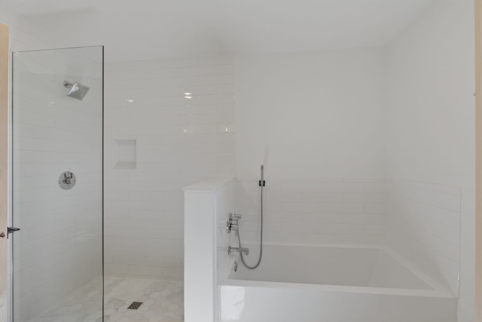 Building Photo - 448 N Carpenter St