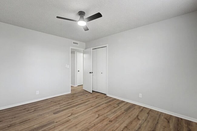 Building Photo - 205A Jefferson St