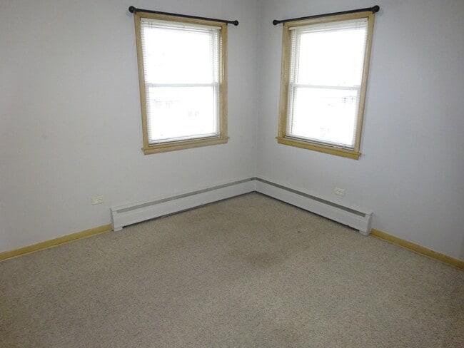 Building Photo - 6636 N Harlem Ave