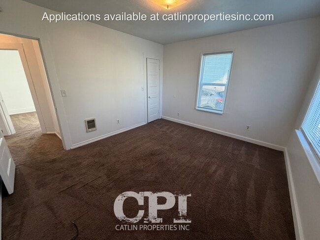 Building Photo - 2809 Fir St