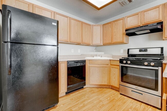Building Photo - 4655 Gold Dust Ave