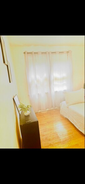 Building Photo - 4115 23rd Pl