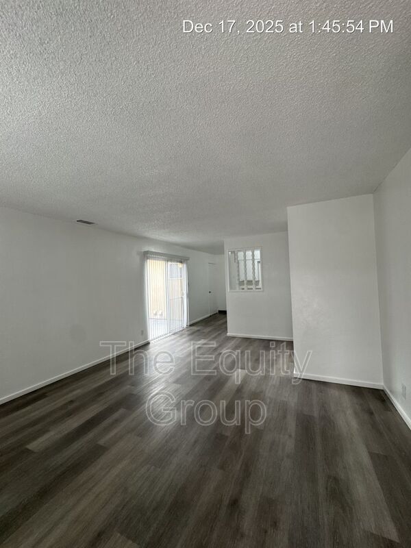 Building Photo - 2726 S Sallee Ct