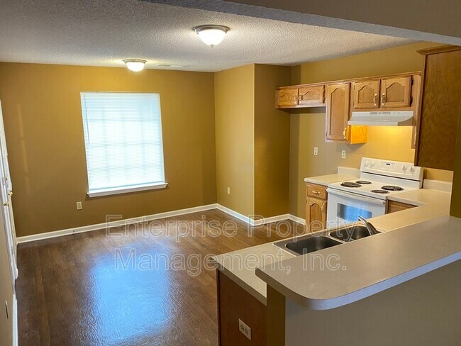 Building Photo - 6496 Amberwood Cove