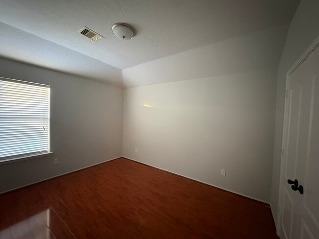 Building Photo - 1902 Creegan Park Ct