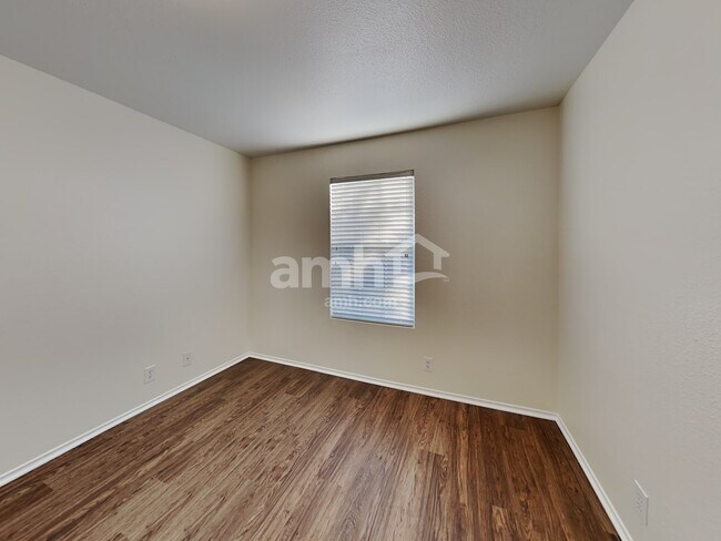 Building Photo - 2726 Gato Del Sol