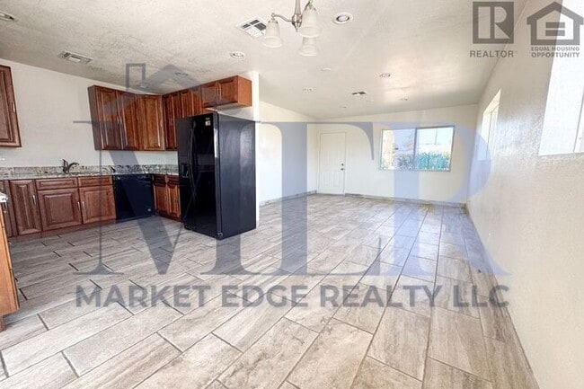 Building Photo - 3Bed/2Bath House 35th Ave/Bethany! NO CREDIT CHECK - RV GATE, NO HOA!