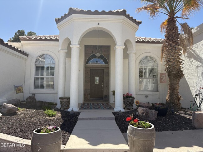 Building Photo - 1009 Sun Ridge Dr