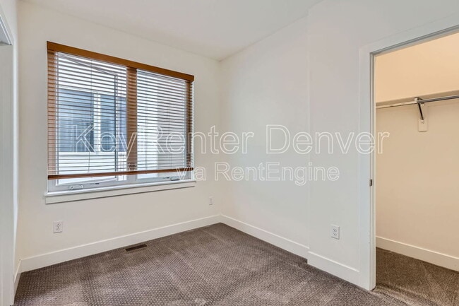Building Photo - 1208 Perry St