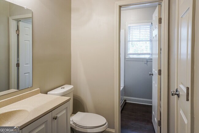 Building Photo - 2599 GA-85