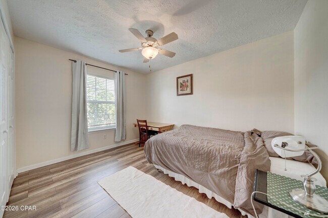 Building Photo - 420 Water Oak Cir
