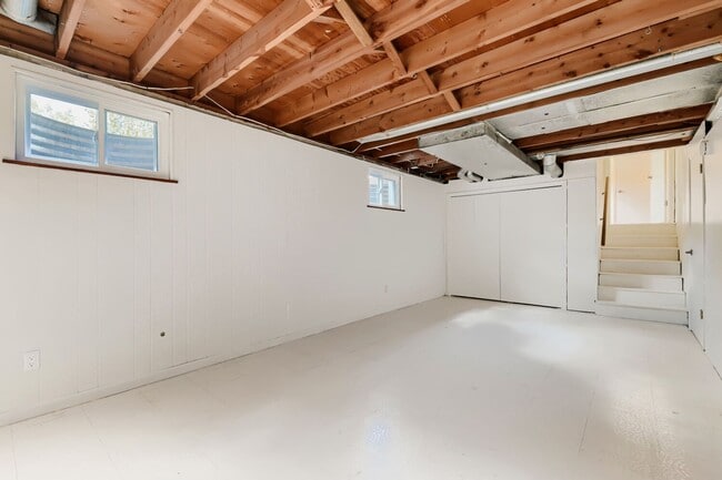 Building Photo - 1290 Judson Dr