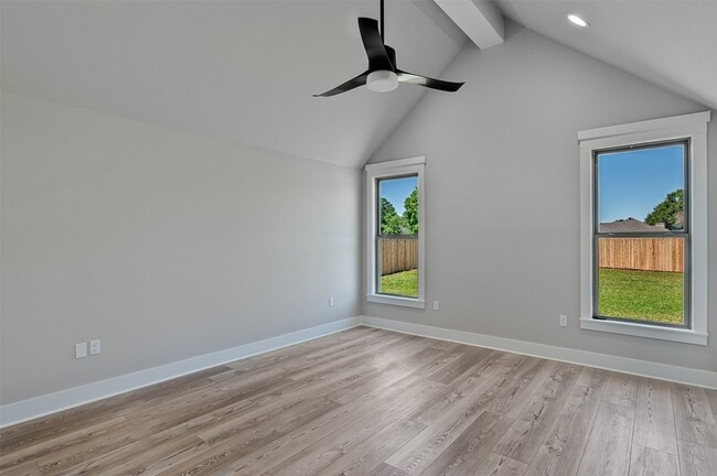 Building Photo - 321 Newport Ln