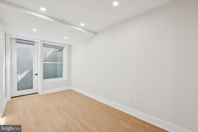 Building Photo - 2134 Wisconsin Ave NW