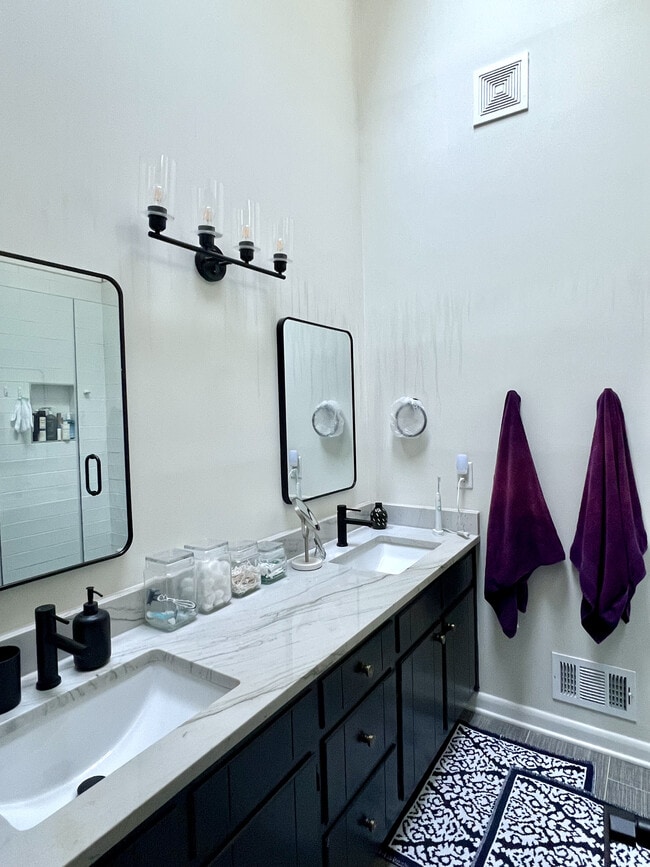 Building Photo - 1550 Spalding Dr