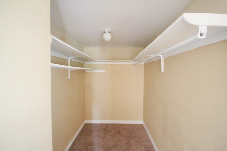 Building Photo - 5055 Arvada Way