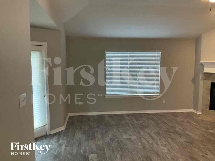 Building Photo - 107 Cove Pl Ct