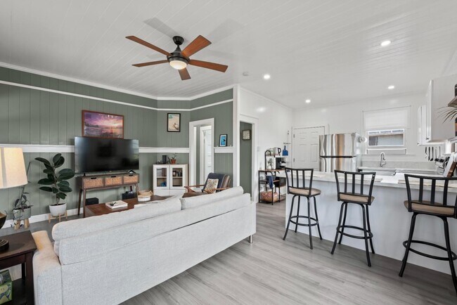 Building Photo - 84-973A Hana Street