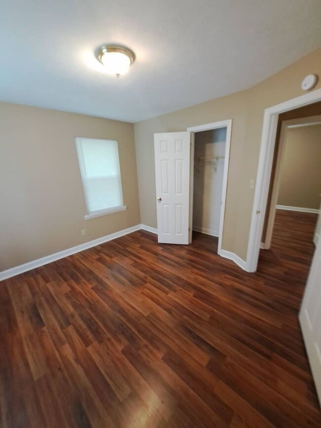 Building Photo - 3 Bedroom 1 bath house in Morristown, TN