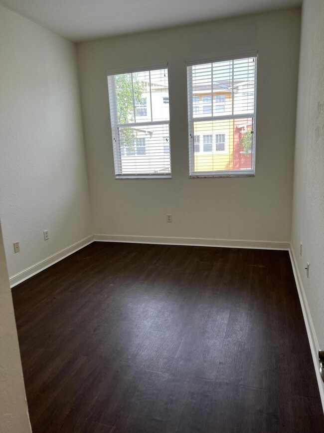Building Photo - 661 Corte Madera Ln