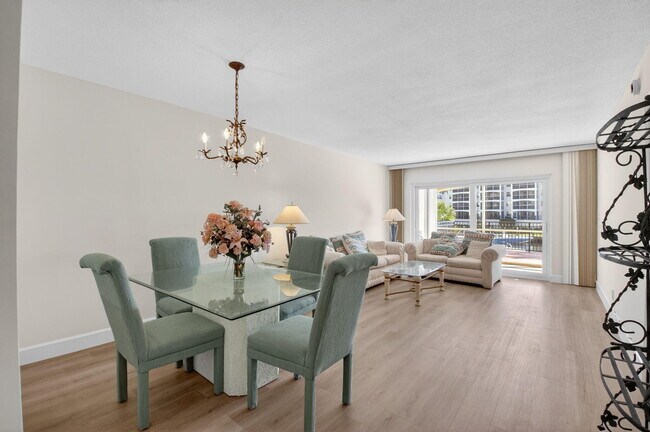 Building Photo - 2871 N Ocean Blvd