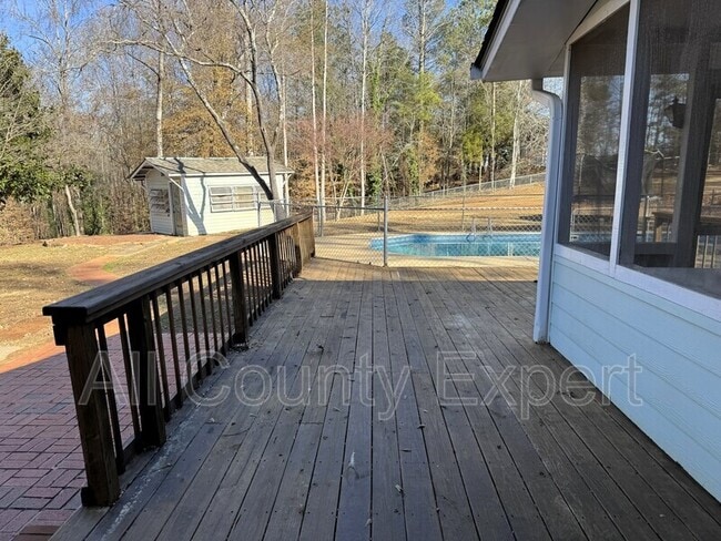 Building Photo - 5485 Union Church Rd