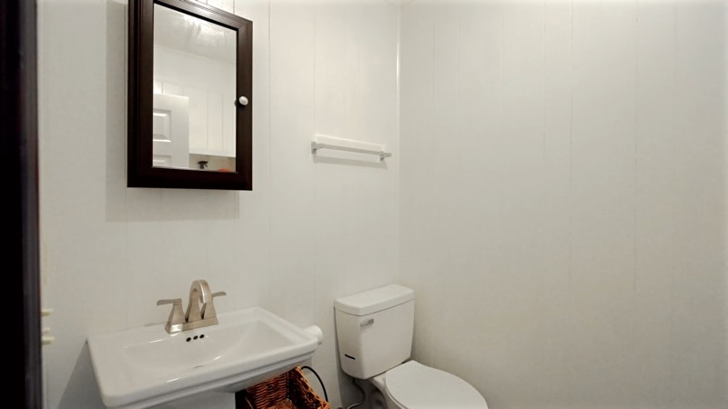 Building Photo - 307 W College Ave