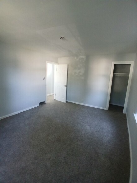 Building Photo - 1613 Jackson Ave