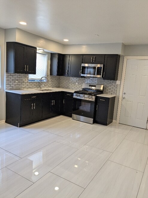 Building Photo - 7501 S Eggleston Ave