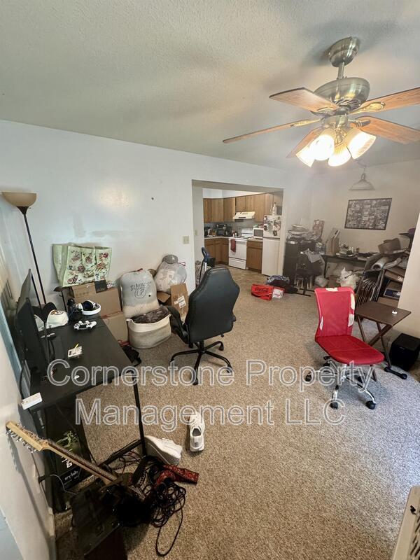 Building Photo - 1000 Emery Rd