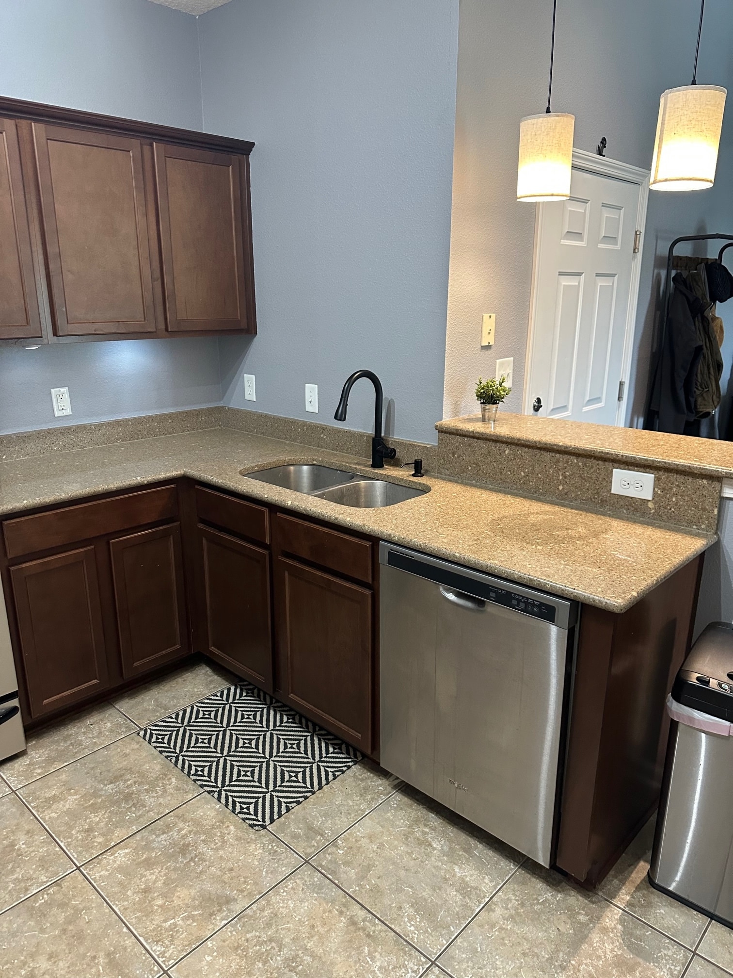 Building Photo - 4908 Key Lime Dr