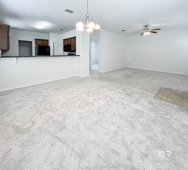 Building Photo - 33171 Stables Dr