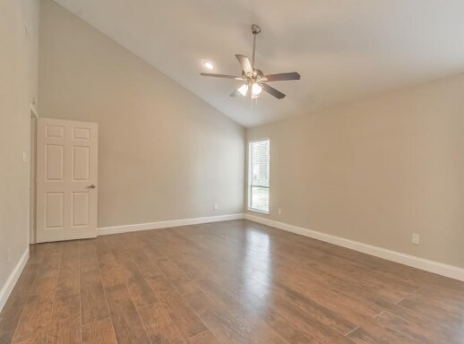 Building Photo - 2119 Woodstream Dr