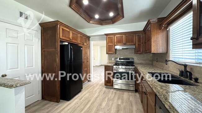 Building Photo - 13675 Ruby Cir