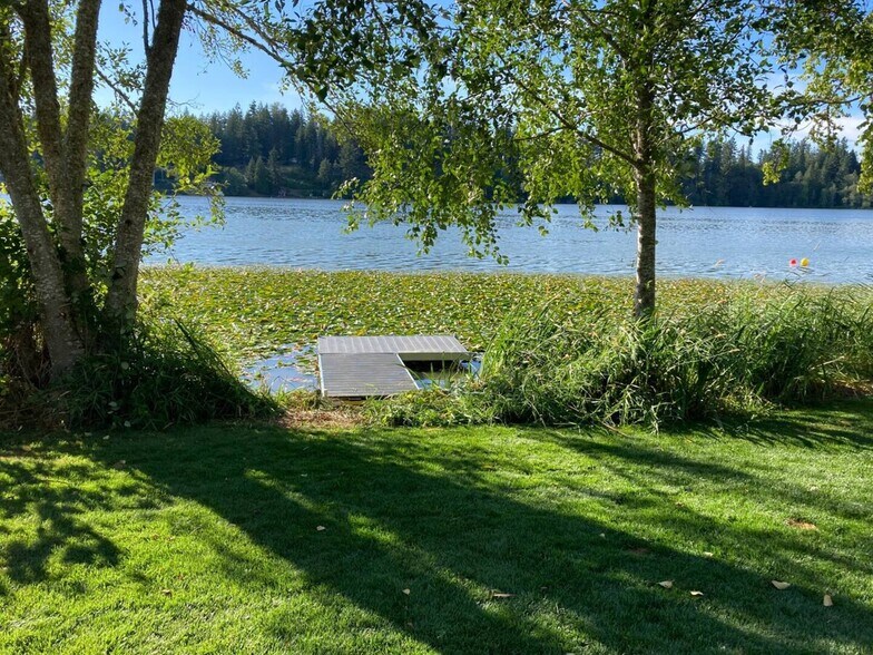 Building Photo - 34216 Thomas Rd E