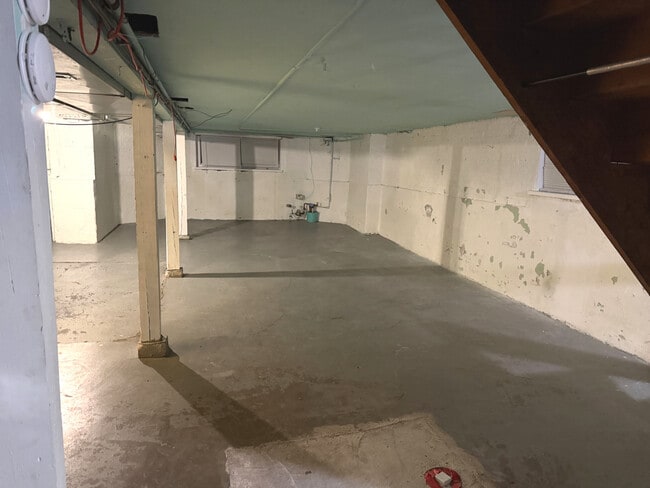 Building Photo - 1940 Wenonah Ave