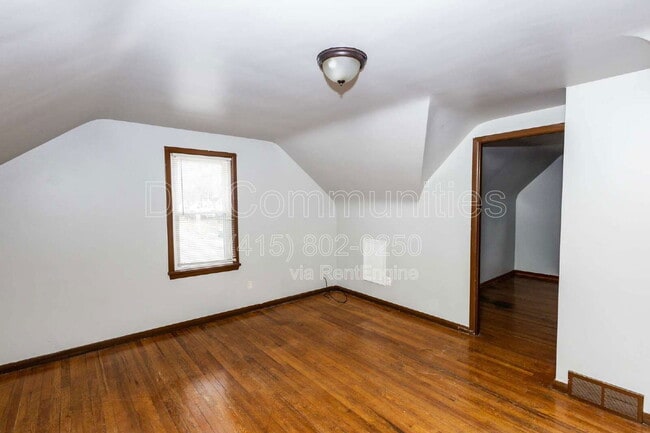 Building Photo - 312 E 317th St