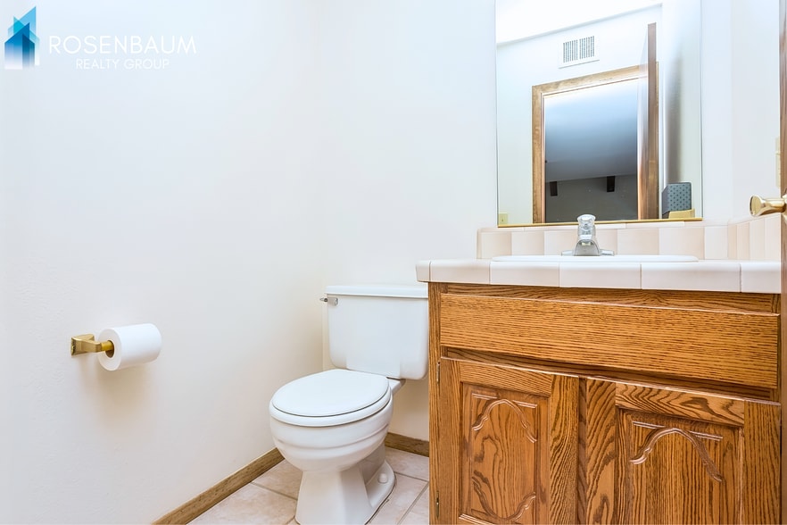 Building Photo - Gorgeous 5-beds, 3.5 baths 2-story home in the desirable Sandretto Hills community!