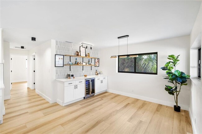 Building Photo - 4412 W Trilby Ave