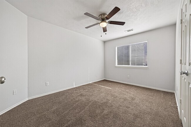 Building Photo - 3314 Zubin Ln