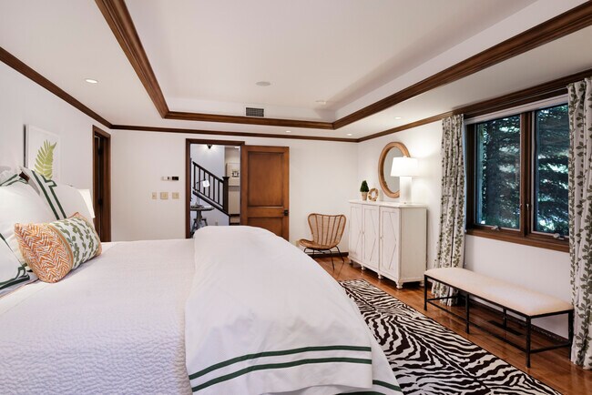 Building Photo - 207 N 2nd St