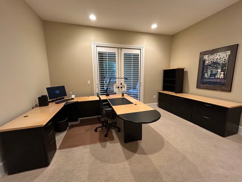 Building Photo - 23500 Park Sorrento