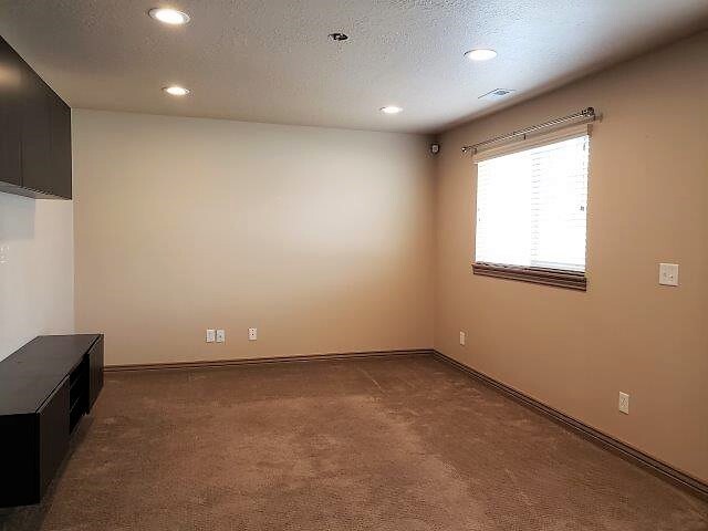 Building Photo - Decreased Rent Option With Long Term Lease...