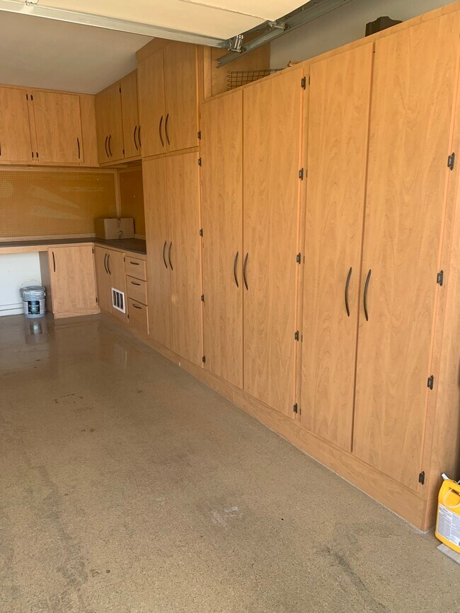 Building Photo - 21605 N 261st Ave