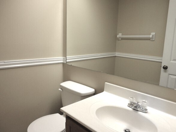 Building Photo - 3939 Marsol Ave