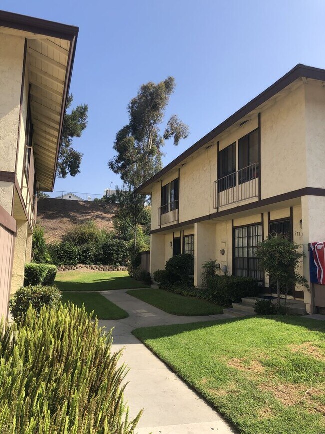 Building Photo - 213 Otay Valley Rd