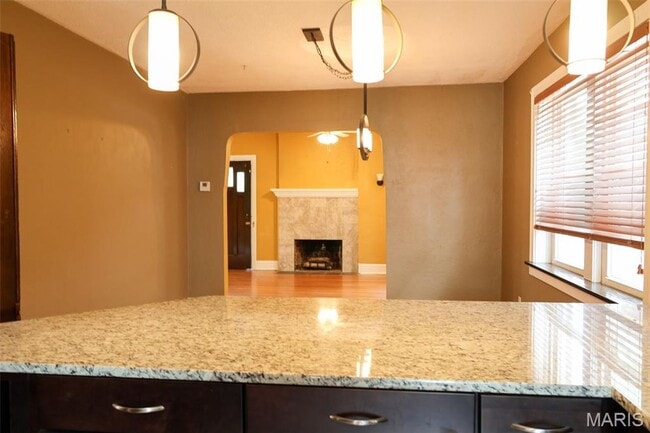 Building Photo - South City Bungalow on cul-de-sac of Charming Homes
