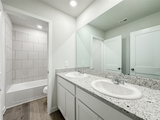 Building Photo - 7806 Alset Dr