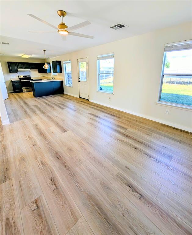 Building Photo - 222 Phillips St